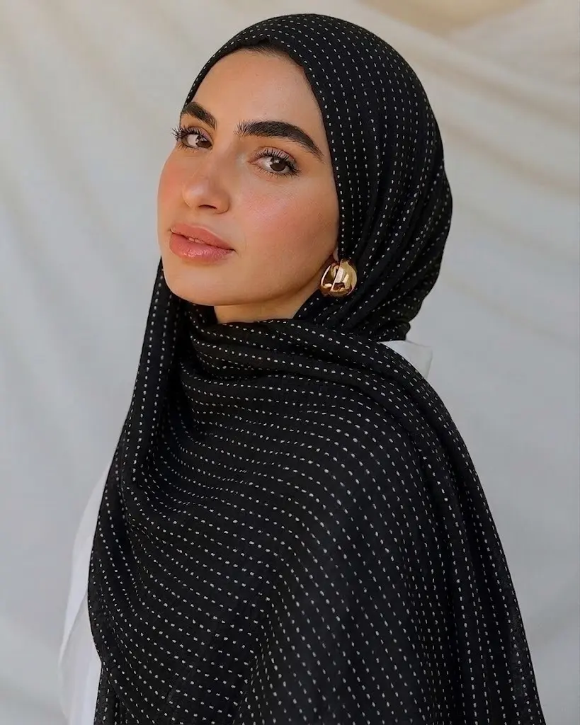 Black-Modal Hijab   